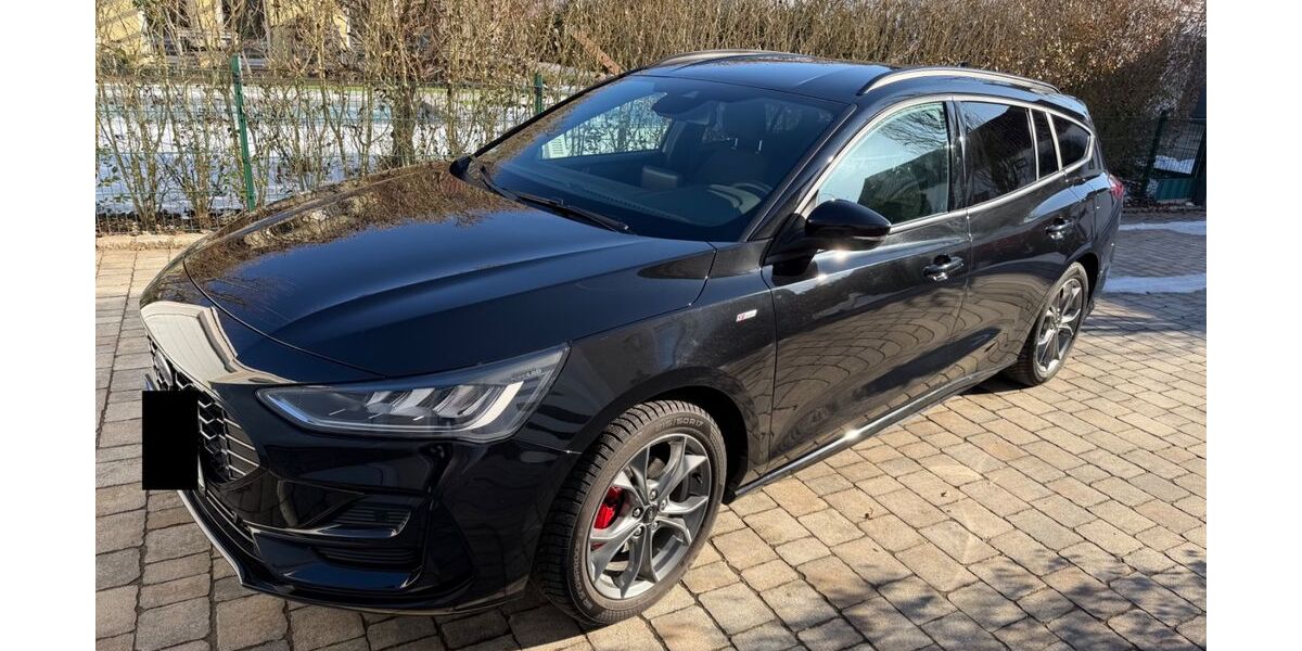 Ford Focus 29.000 km 21.900 &euro; Regensburg 93055