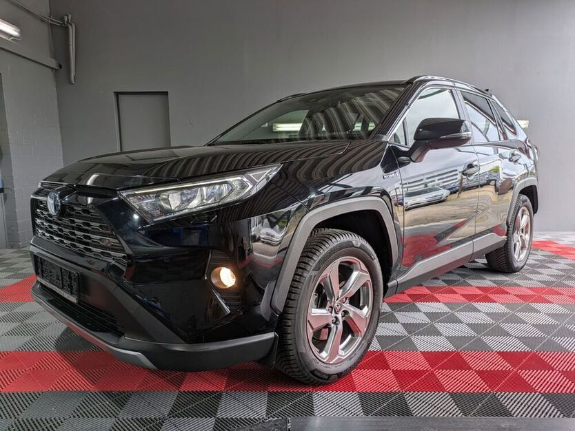 RAV 4