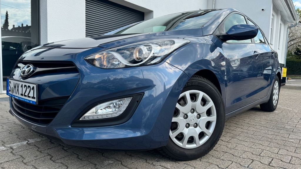 Hyundai i30 156.000 km 5.999 &euro; Stuttgart 70563