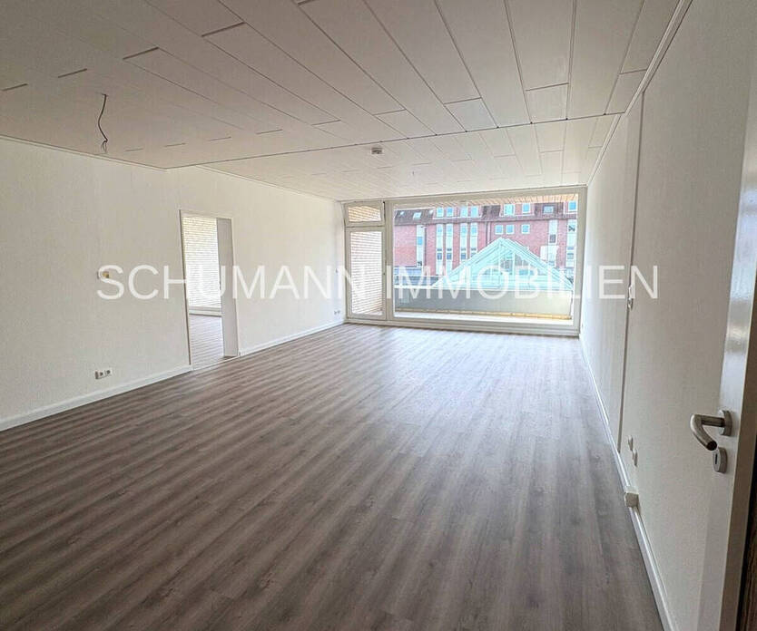 RESERVIERT!! Gepflegte CityWohnung mit Loggia und Fahrstuhl