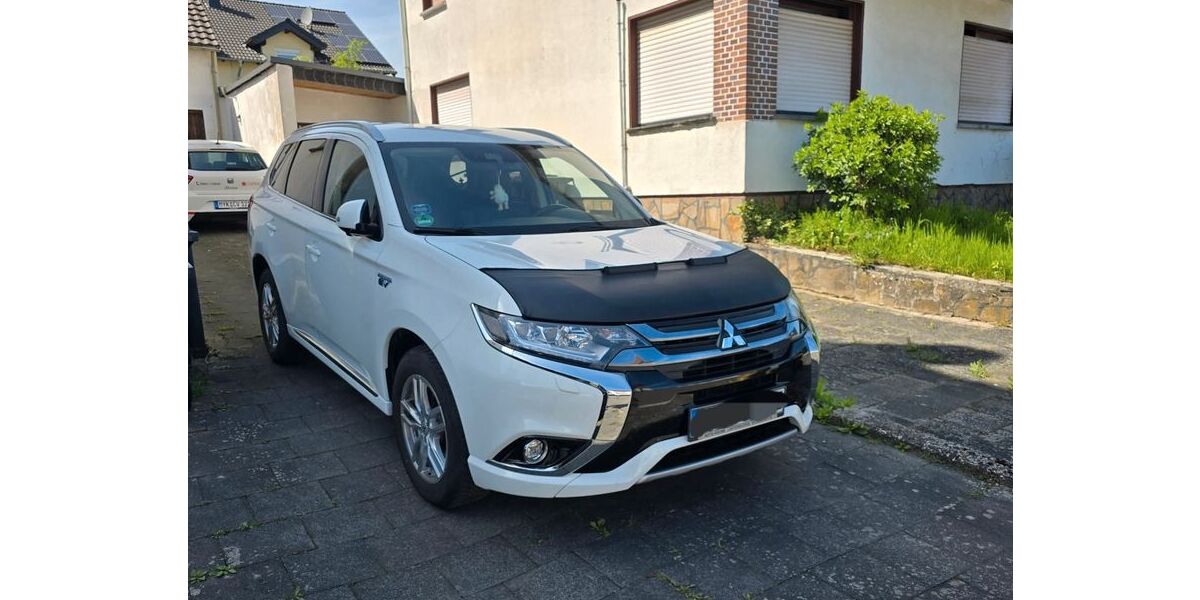 Mitsubishi Plug-in Hybrid Outlander 40.000 km 18.500 &euro; Grafschaft 53501