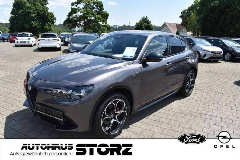 Alfa Romeo Stelvio 26.179 km 38.900 € Villingen-Schwenningen 78052