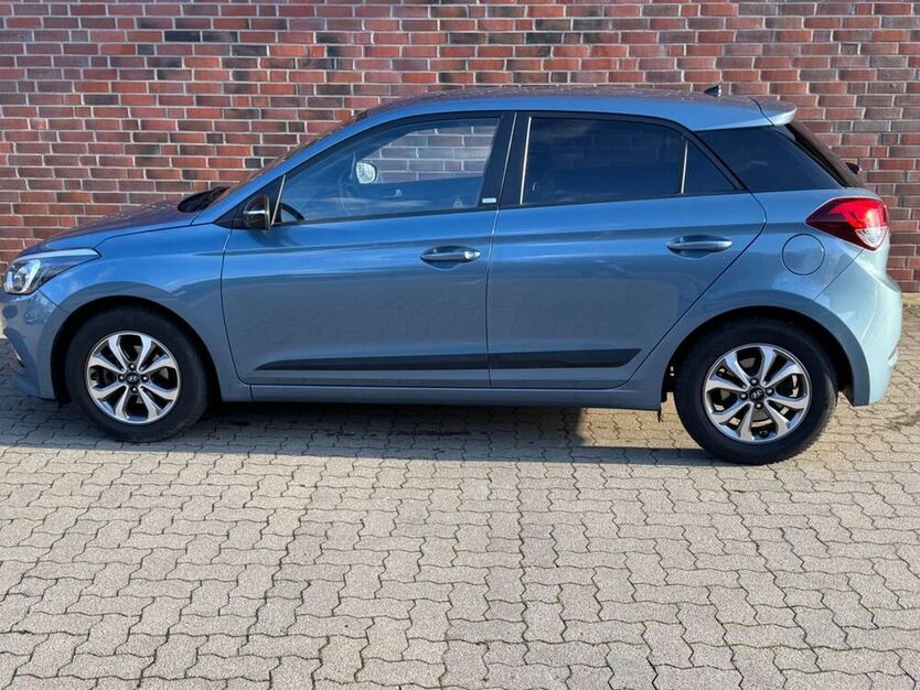 i20