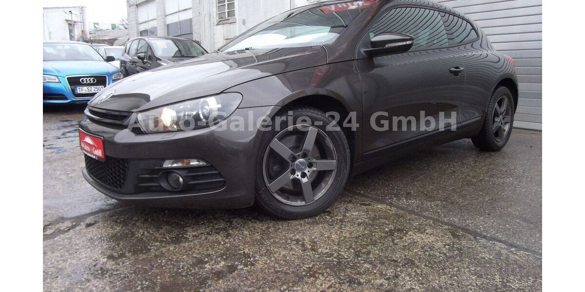 VW Scirocco 124.700 km 8.699 &euro; Berlin 12277