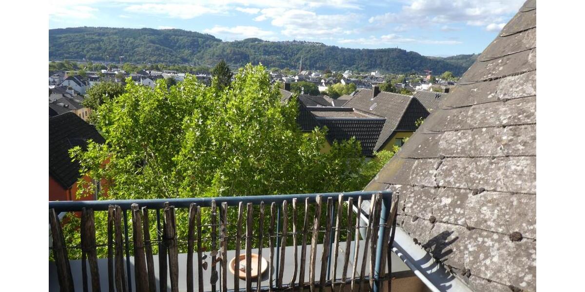 Panoramablick - Schöne Dachgeschoßwohnung mit Balkon+ Dachterrasse Trier-Süd - Dachgeschoßwohnung Trier Kürenz | Angebot:27429233