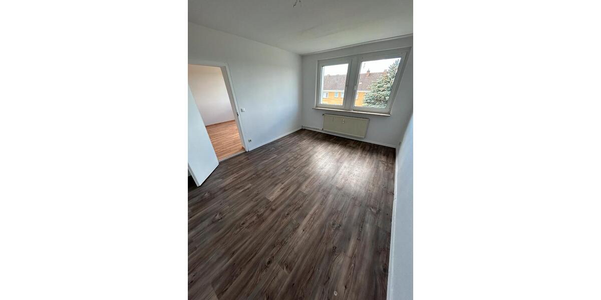 Etagenwohnung Tarnow - 2 Zimmer, 50 m&sup2;, 300&euro; | Angebot:26512024