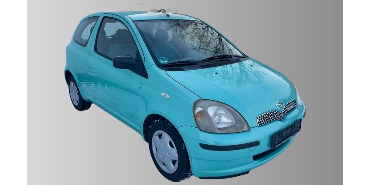 Toyota Yaris 177.000 km 2.490 &euro; Dresden 01139
