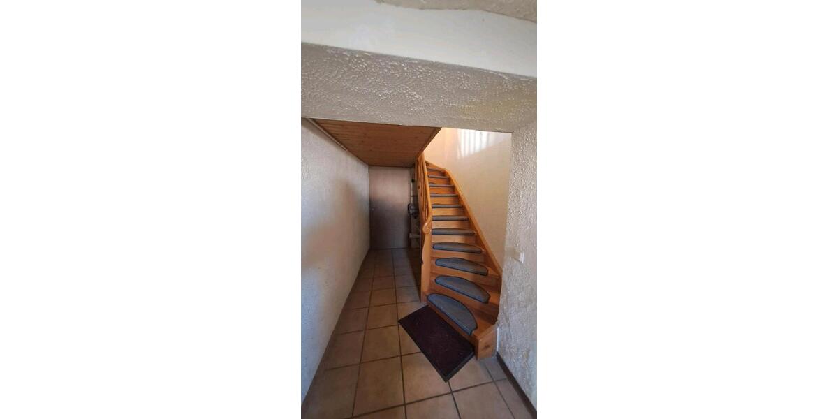 Erdgeschoßwohnung Ayl - 5 Zimmer, 130 m&sup2;, 850&euro; | Angebot:26359617