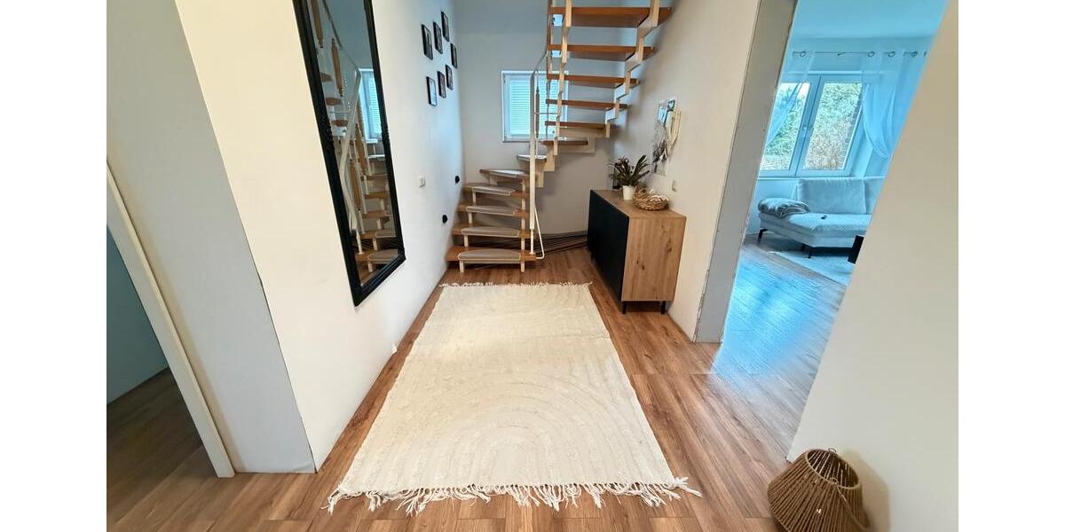 Maisonettenwohnung Wassenberg - 4 Zimmer, 120 m&sup2;, 1.080&euro; | Angebot:25611921