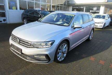 VW Passat Variant R-Line 2.0 TDI DSG NAVI AHK LEDER P