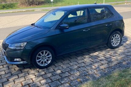 Skoda Fabia 28.900 km 10.500 &euro; Kirchehrenbach 91356