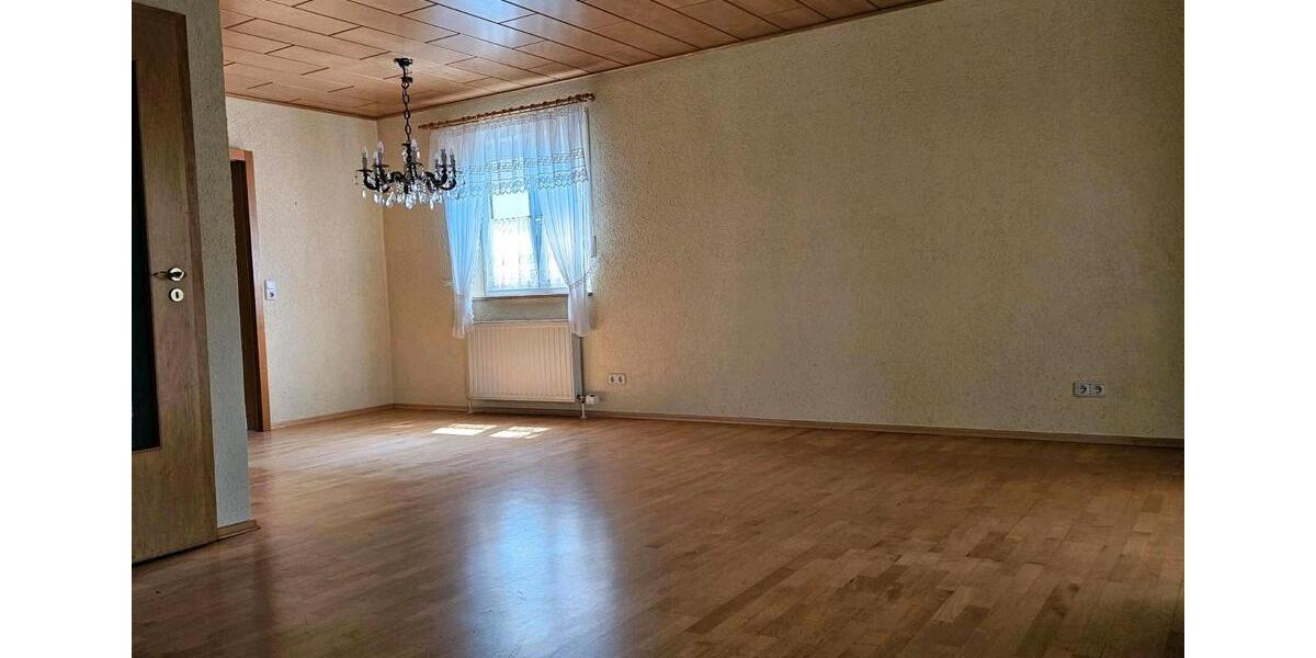 Doppelhaushälfte Neustadt an der Waldnaab - 5 Zimmer, 125 m&sup2;, 389.000&euro; | Angebot:27130735