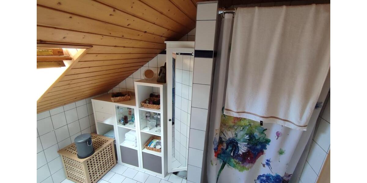 Dachgeschoßwohnung Burgau - 2 Zimmer, 88 m&sup2;, 990&euro; | Angebot:25456464