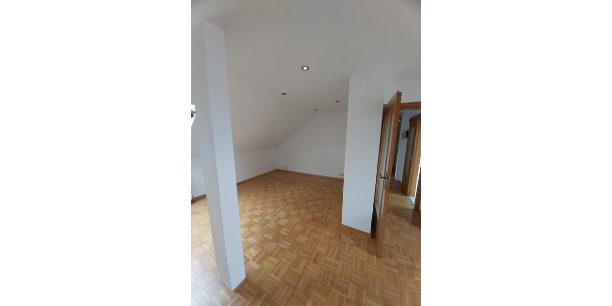 Dachgeschoßwohnung Wuppertal Gemarkung Langerfeld - 2 Zimmer, 60 m&sup2;, 450&euro; | Angebot:26026065