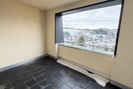 Großzügige 5-Raum Wohnung mit Fahrstuhl und Loggia! 5 zimmer