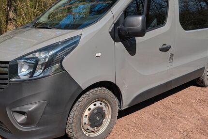 Opel Vivaro 158.000 km 9.499 &euro; Hanhofen 67374