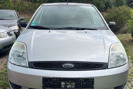 Ford Fiesta 180.000 km 899 &euro; Wertheim am Main 97877