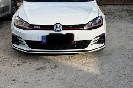 VW Golf 142.000 km 18.000 &euro; Gachenbach 86565