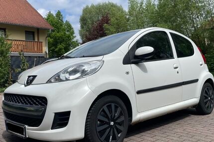 Peugeot 107 256.790 km 2.290 &euro; Dresden 01217