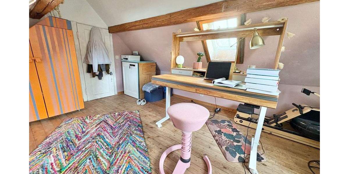 Schönes Fachwerkhaus mit kleinem Garten in ruhiger Lage 4 zimmer