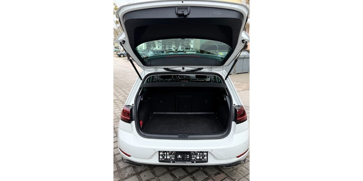 VW Golf 78.250 km 23.950 &euro; Königs Wusterhausen 15711