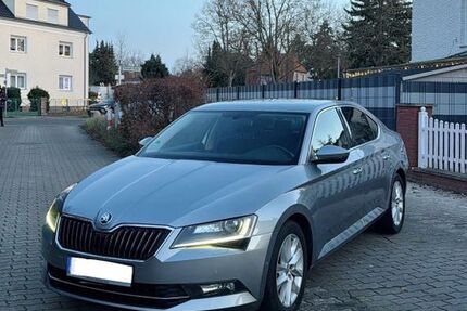 Skoda Superb 242.351 km 12.250 &euro; Mahlow 15831