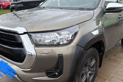 Toyota Hilux 121.088 km 36.000 &euro; Schwaigern 74193