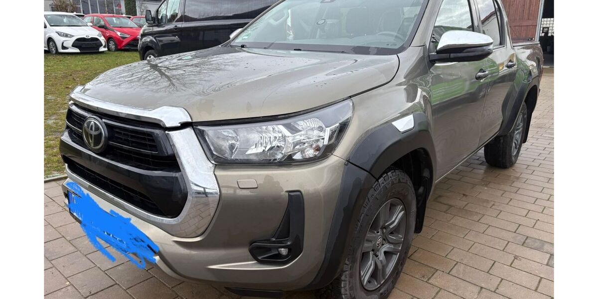 Toyota Hilux 121.088 km 36.000 &euro; Schwaigern 74193