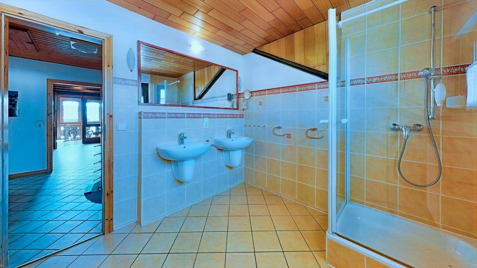 Einfamilienhaus Alfter - 8 Zimmer, 220 m&sup2;, 2.500&euro; | Angebot:26084659