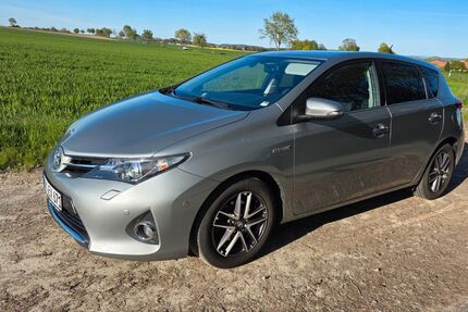 Toyota Auris 137.800 km 11.980 &euro; Hardegsen 37181