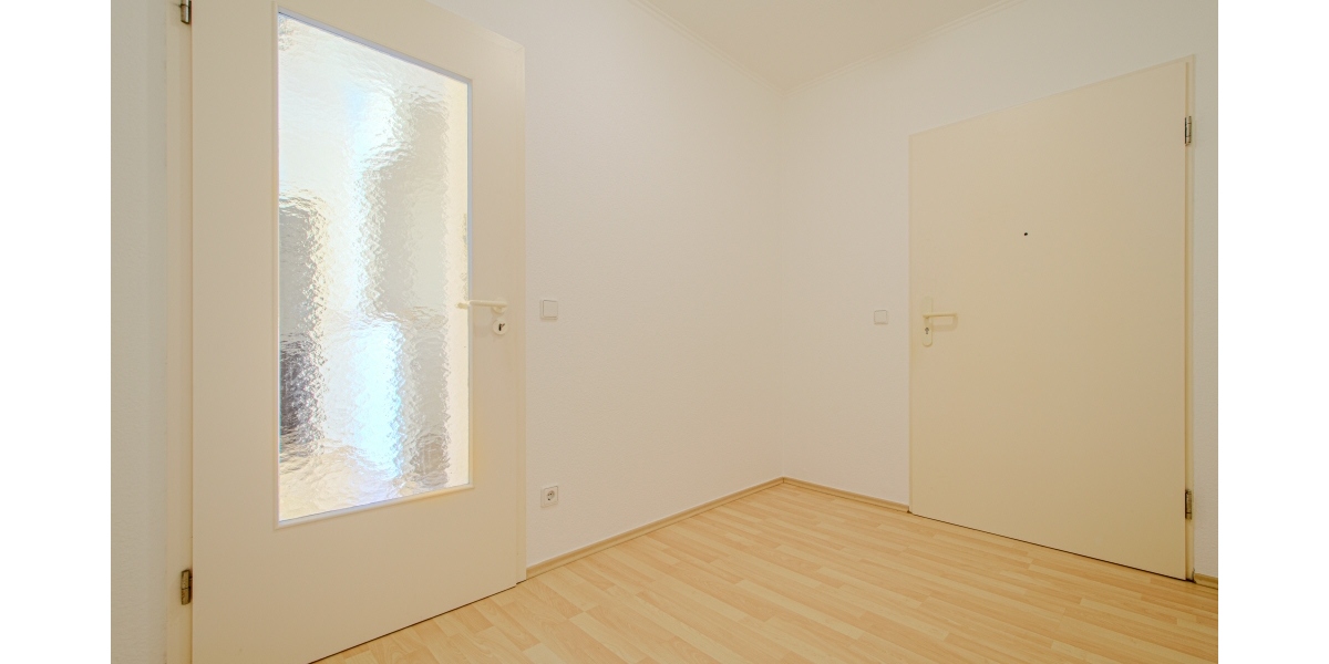 SUPER GRUNDRISS – BALKON – ROLLOS – WANNENBAD – EINBAUKÜCHE – TG-STELLPLATZ - Erdgeschoßwohnung Dresden Leubnitz-Neuostra | Angebot:26827248
