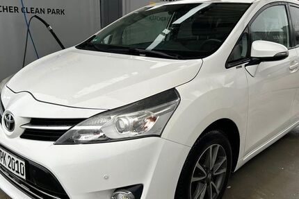 Toyota Verso 156.000 km 10.000 &euro; Korntal-Münchingen 70825