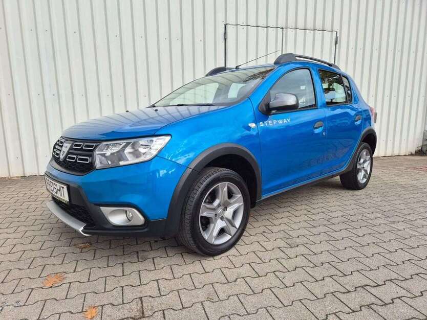Dacia Sandero 108.000 km 7.999 € Berlin 13125