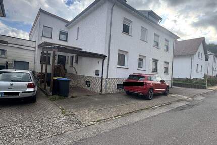 Doppelhaushälfte in Blieskastel zu verkaufen! 7 zimmer