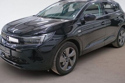 Opel Grandland (X) 27.576 km 25.910 € Chemnitz 09113