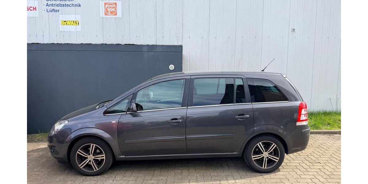 Opel Zafira 176.000 km 4.999 &euro; Schleswig-Holstein - Neumünster 24539