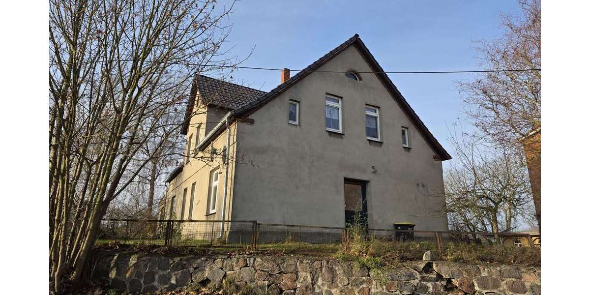 Einfamilienhaus Ganzlin - 9 Zimmer, 230 m&sup2;, 160.000&euro; | Angebot:25540982
