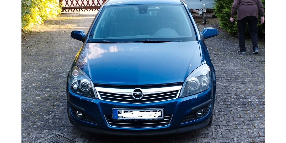 Opel Astra 109.000 km 3.990 &euro; Scheinfeld 91443