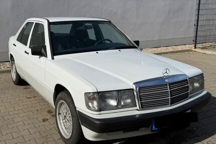 Mercedes-Benz 190 352.833 km 4.099 &euro; Leipzig 04103
