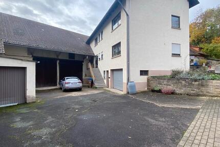 Haus Grünsfeld - 6 Zimmer, 170 m&sup2;, 1.600&euro; | Angebot:25018721