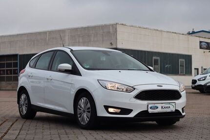 Ford Focus 73.300 km 8.135 &euro; Eutin 23701