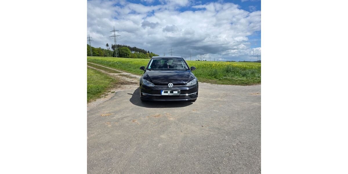 VW Golf 106.455 km 11.649 &euro; Brilon 59929