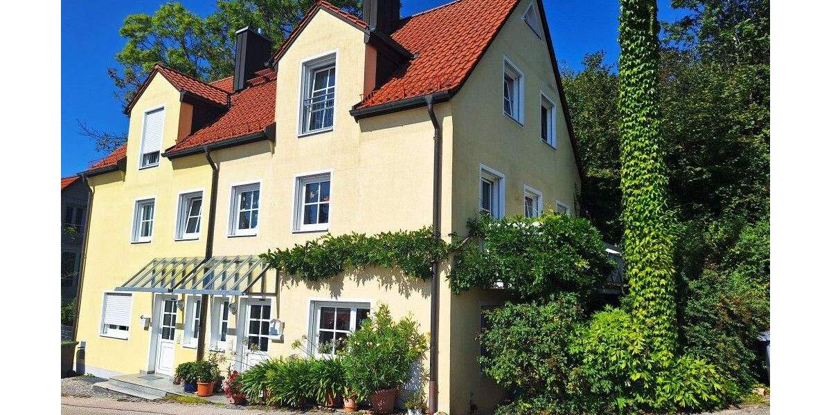 **Natur pur** Ansprechende DHH mit Terrasse, Balkon und moderner EBK in Freising (S1) 5 zimmer
