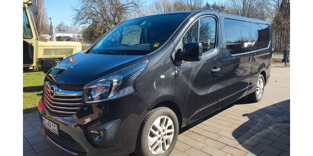 Opel Vivaro 300.000 km 8.999 &euro; Hüllhorst 32609