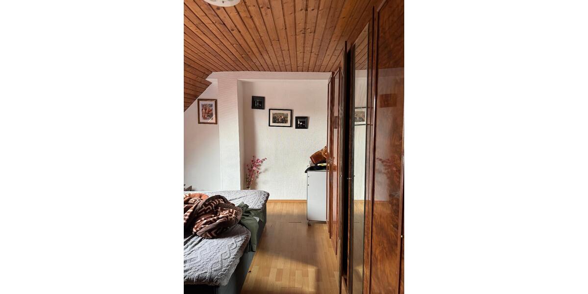 Dachgeschoßwohnung Thannhausen - 4 Zimmer, 100 m&sup2;, 300.000&euro; | Angebot:24494113