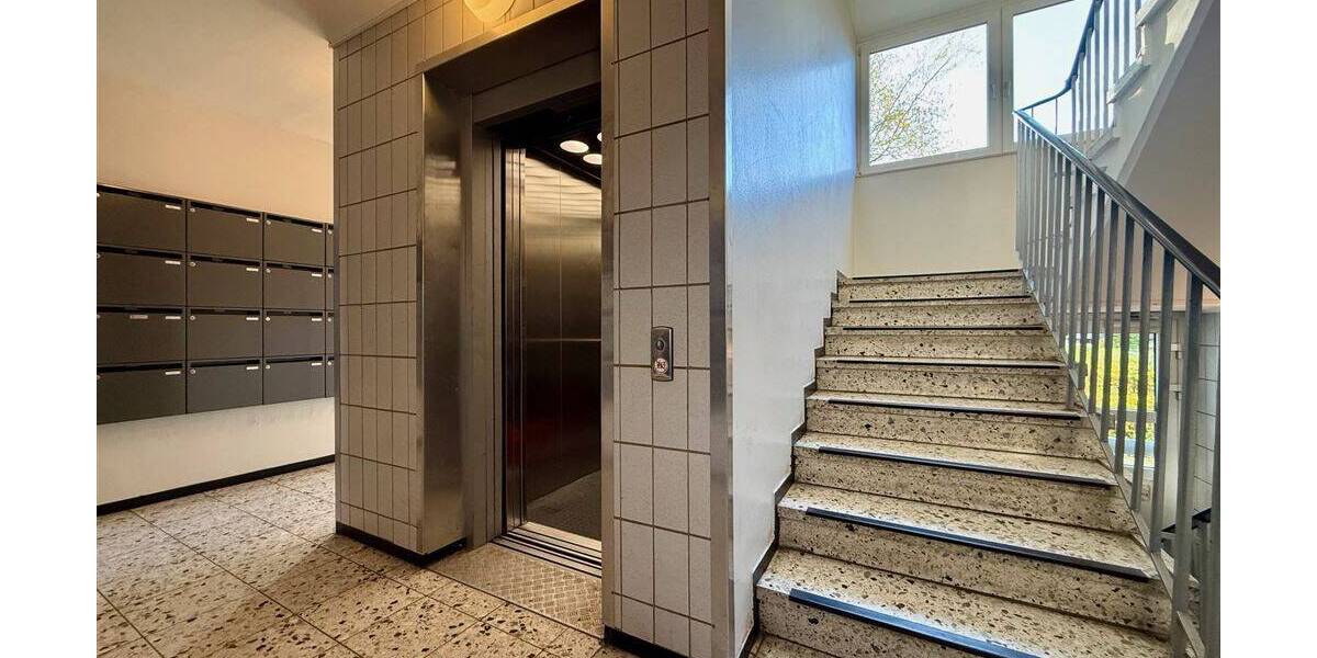 Etagenwohnung Kiel Mettenhof - 2 Zimmer, 62 m&sup2;, 125.000&euro; | Angebot:26379612