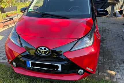 Toyota Aygo (X) 51.000 km 6.900 &euro; Illingen 66557