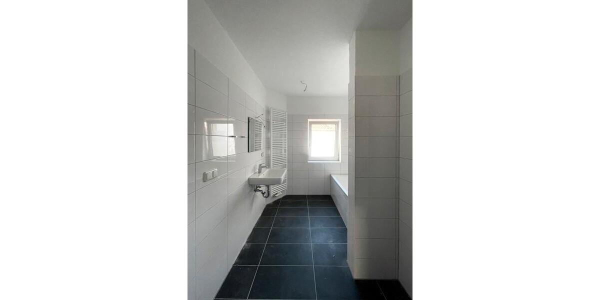 Etagenwohnung Weimar - 3 Zimmer, 84 m&sup2;, 817&euro; | Angebot:25178922