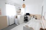 Helle 3,5 Zimmer Wohnung mit großem Garten & kernsaniert