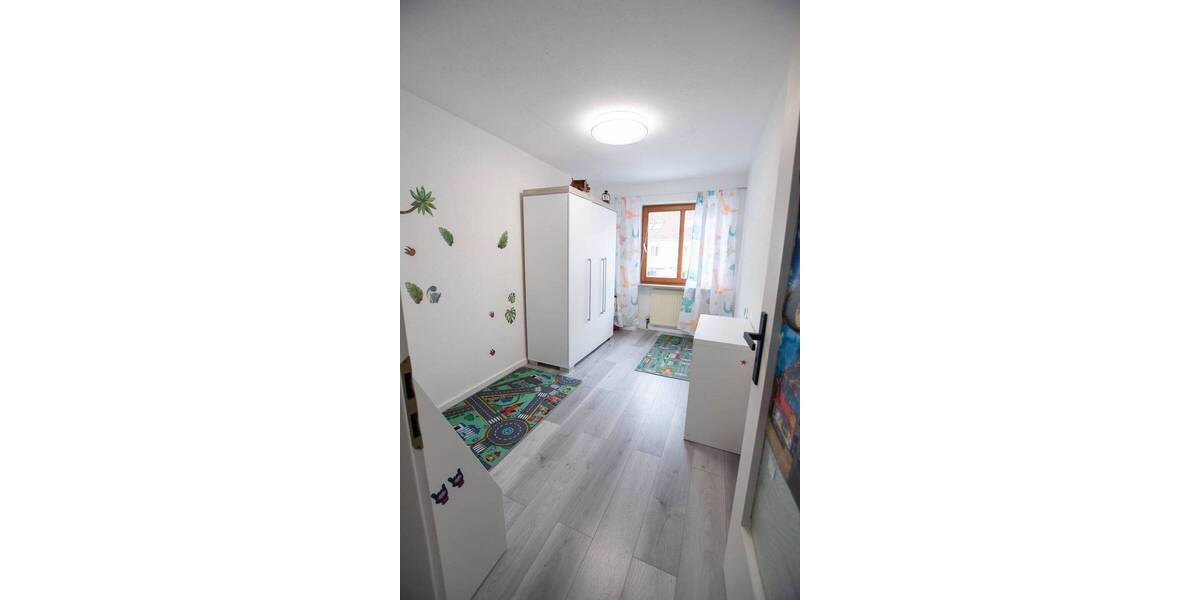 Reihenmittelhaus Amberg - 6 Zimmer, 116 m&sup2;, 369.000&euro; | Angebot:25985338